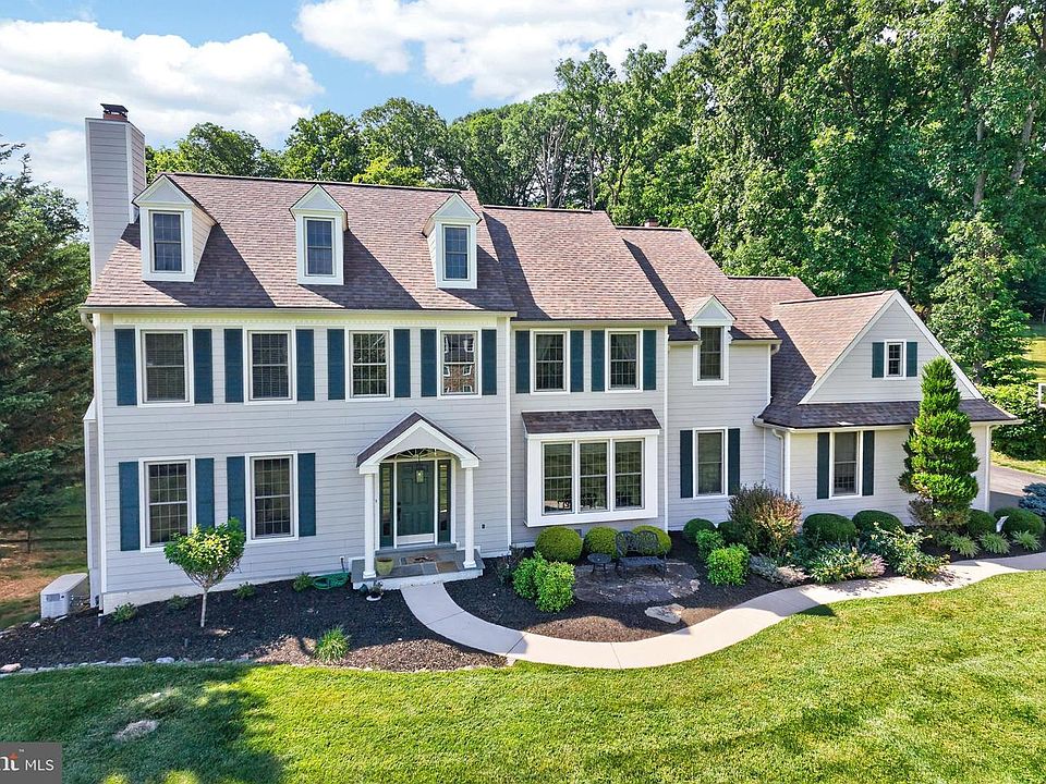 1st image of 1051 Haverhill Rd