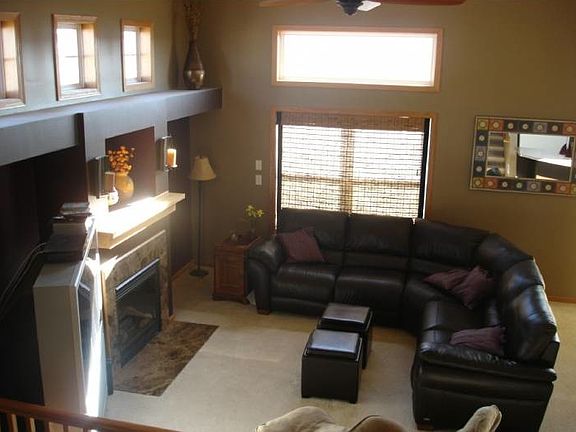 2nd image of 2966 18th Ave E