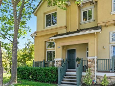 353 Whisman Station Dr, Mountain View, CA, 94043