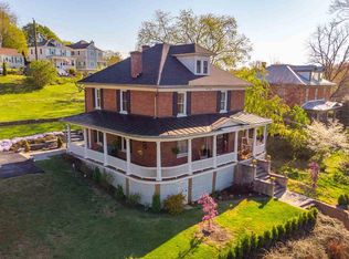 813 Churchville Ave, Staunton, VA 24401