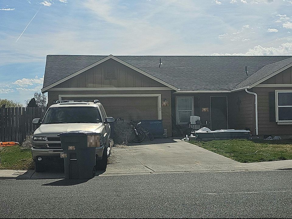 1st image of 2000 4th Ave SW