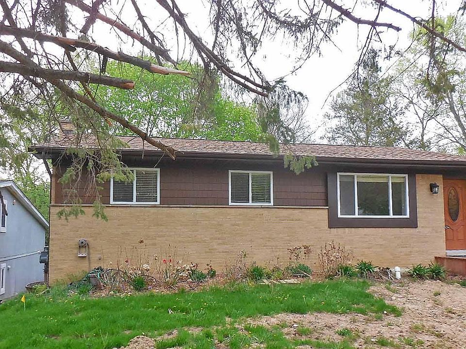 1st image of 529 Manor Dr