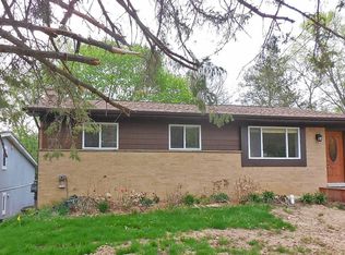 529 Manor Dr, Ann Arbor, MI 48105