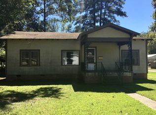 1100 E Oak St, Winnfield, LA 71483
