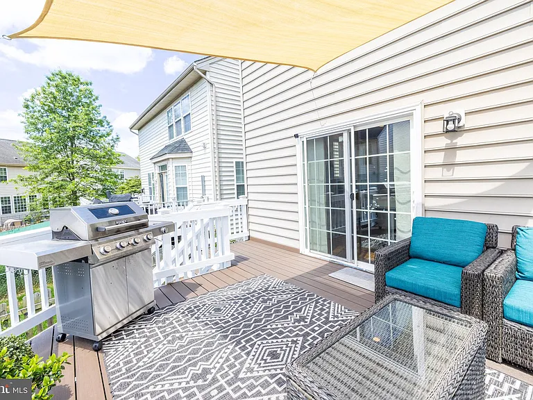8727 Raleigh Mews — Photo 59