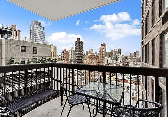 4th image of 422 E 72nd St APT 17F