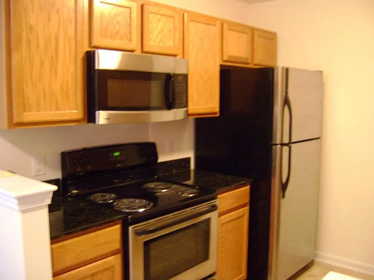 3825 Galantis Dr #B — Photo 15