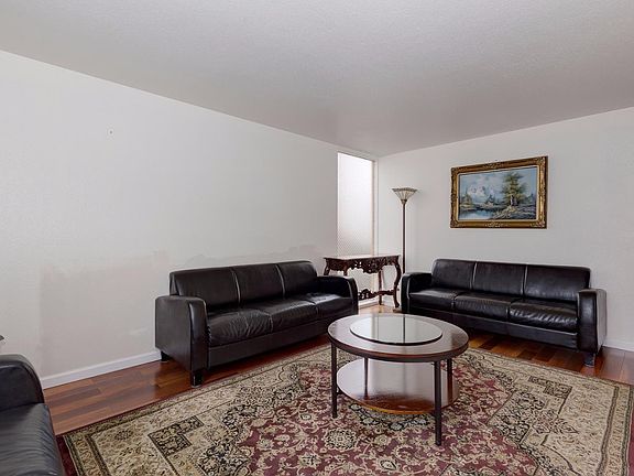 2nd image of 2635 Tipperary Ave