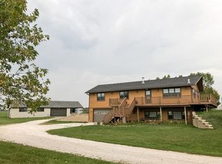16710 Dairyland Dr, Cleveland, WI 53015