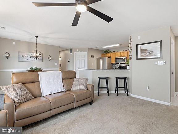 4th image of 2018 Windsong Dr Unit 3A