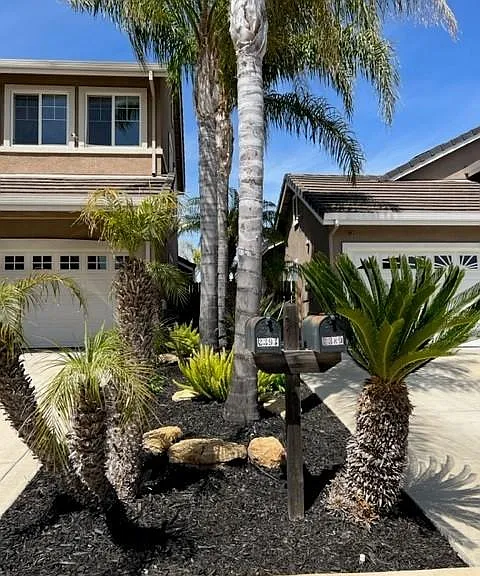 2391 Fernwood Ln — Photo 2