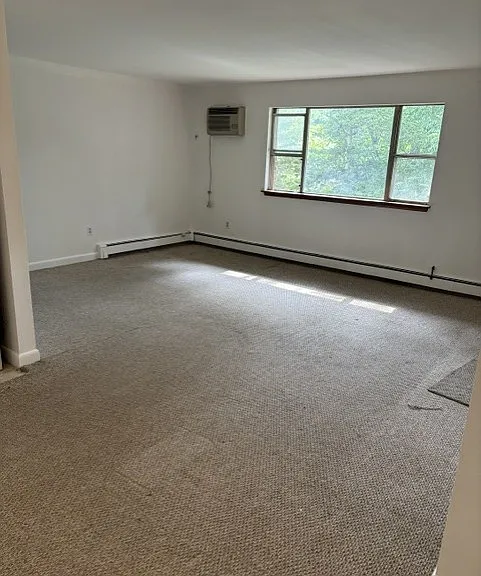 52 Jacqueline Rd #10 — Photo 1