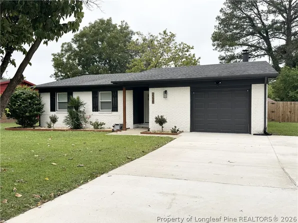 2230 Kingsberry Ln, Fayetteville, NC 28304