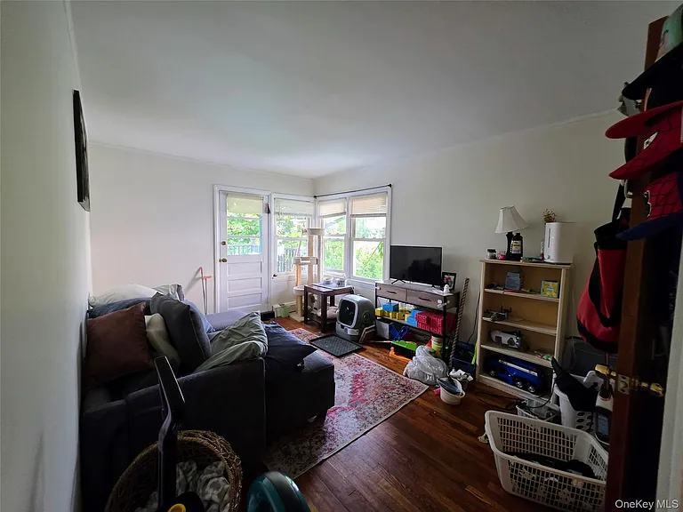 537 E Chester St — Photo 12