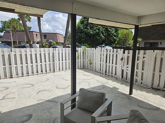 3rd image of 2528 NW 99th Avenue #2528
