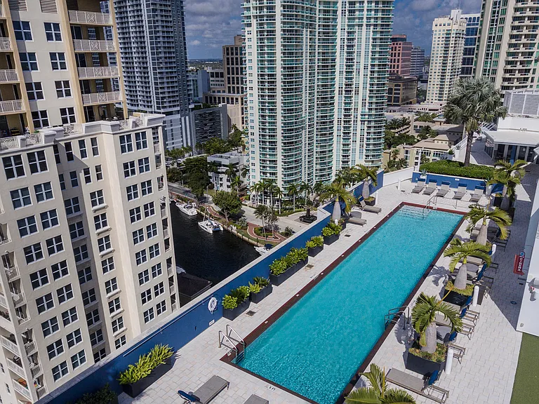 High Rise luxury rental apartments overlooking the New River in Fort Lauderdale, Florida near Las Olas Blvd.