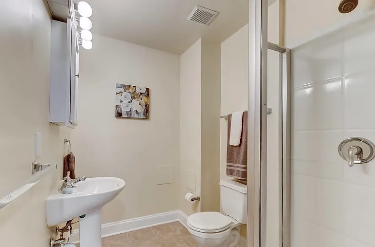 804 S Belnord Ave — Photo 17