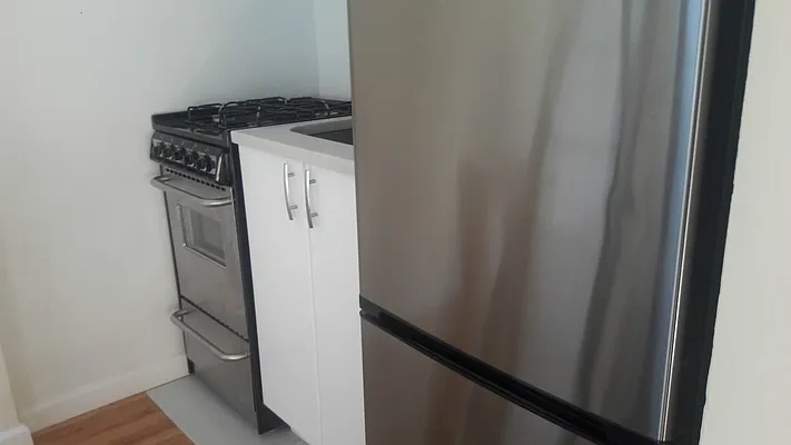 Rented by Keller Williams NYC | media 8