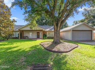 104 Domas Dr, Lafayette, LA 70508