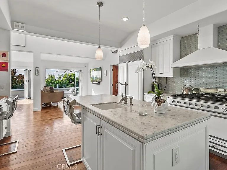 1010 Emerald Bay — Photo 20