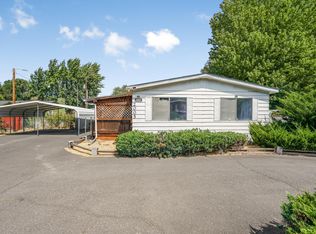 2005 W 10th St, The Dalles, OR