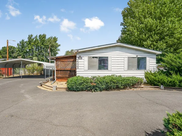 2005 W 10th St, The Dalles, OR 97058