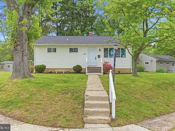 2nd image of 100 Cedarmere Rd