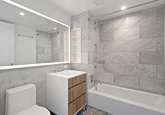 4th image of 678 Pacific St #287