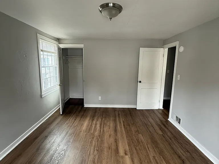 30 Hilltop Rd #1R — Photo 7