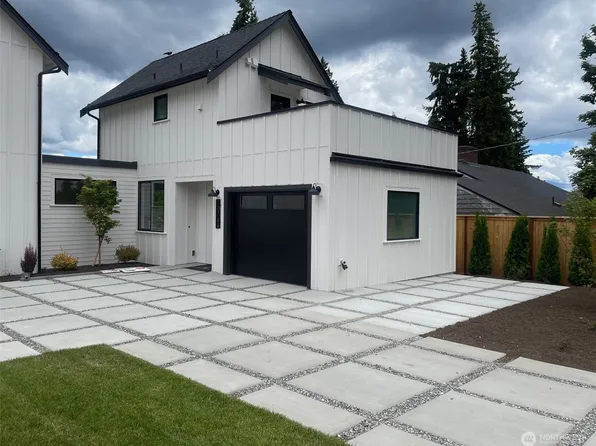 10764 Sand Point Way NE, Seattle, WA 98125