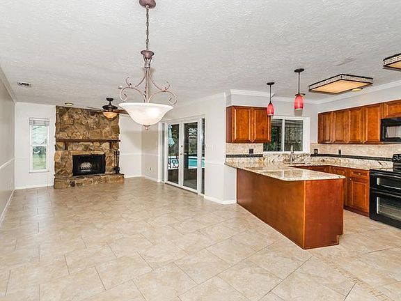 5th image of 3010 Tarabrook Dr