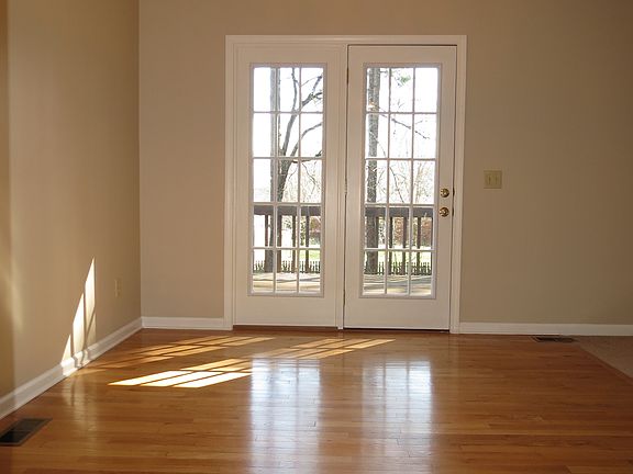 4th image of 708 Wynsom Dr SE