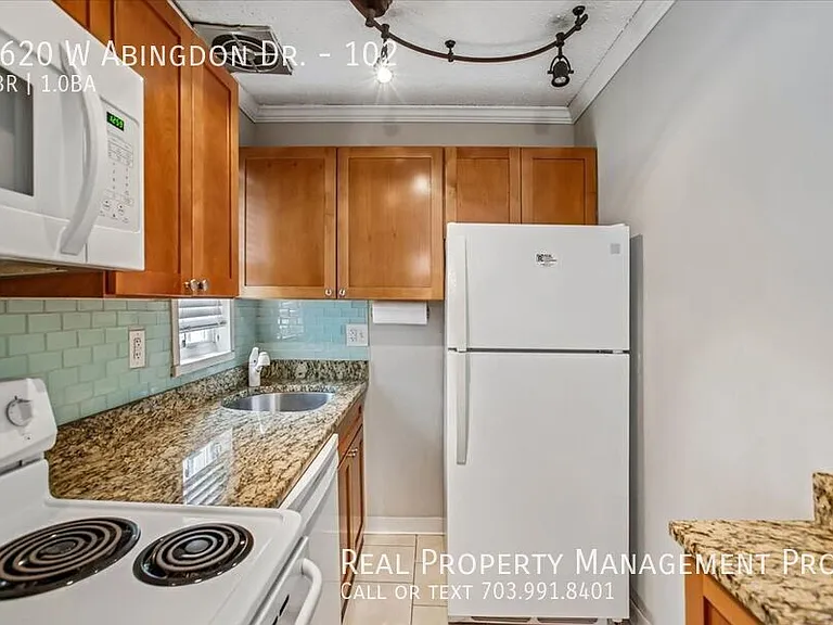 1620 W Abingdon Dr #102 — Photo 12