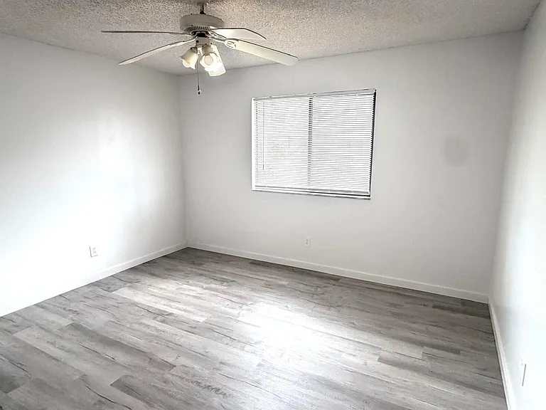 3808 Inlet Cir #3808 — Photo 6