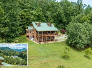 190 School House Rd, Franklin, NC 28734