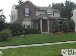 3358 Everett Dr, Rochester Hills, MI 48307