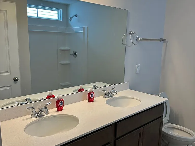 926 Lodgepole Ln — Photo 5