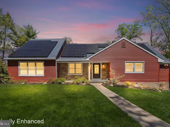 711 10th St, Riverton, NJ 08077