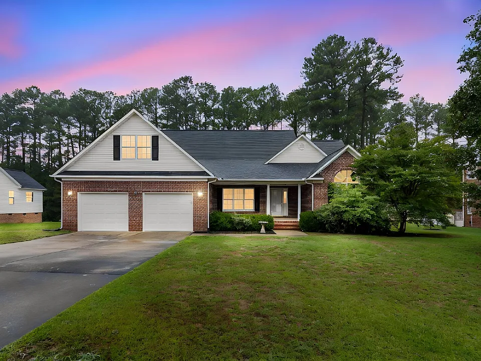 757 Stone Cross Dr