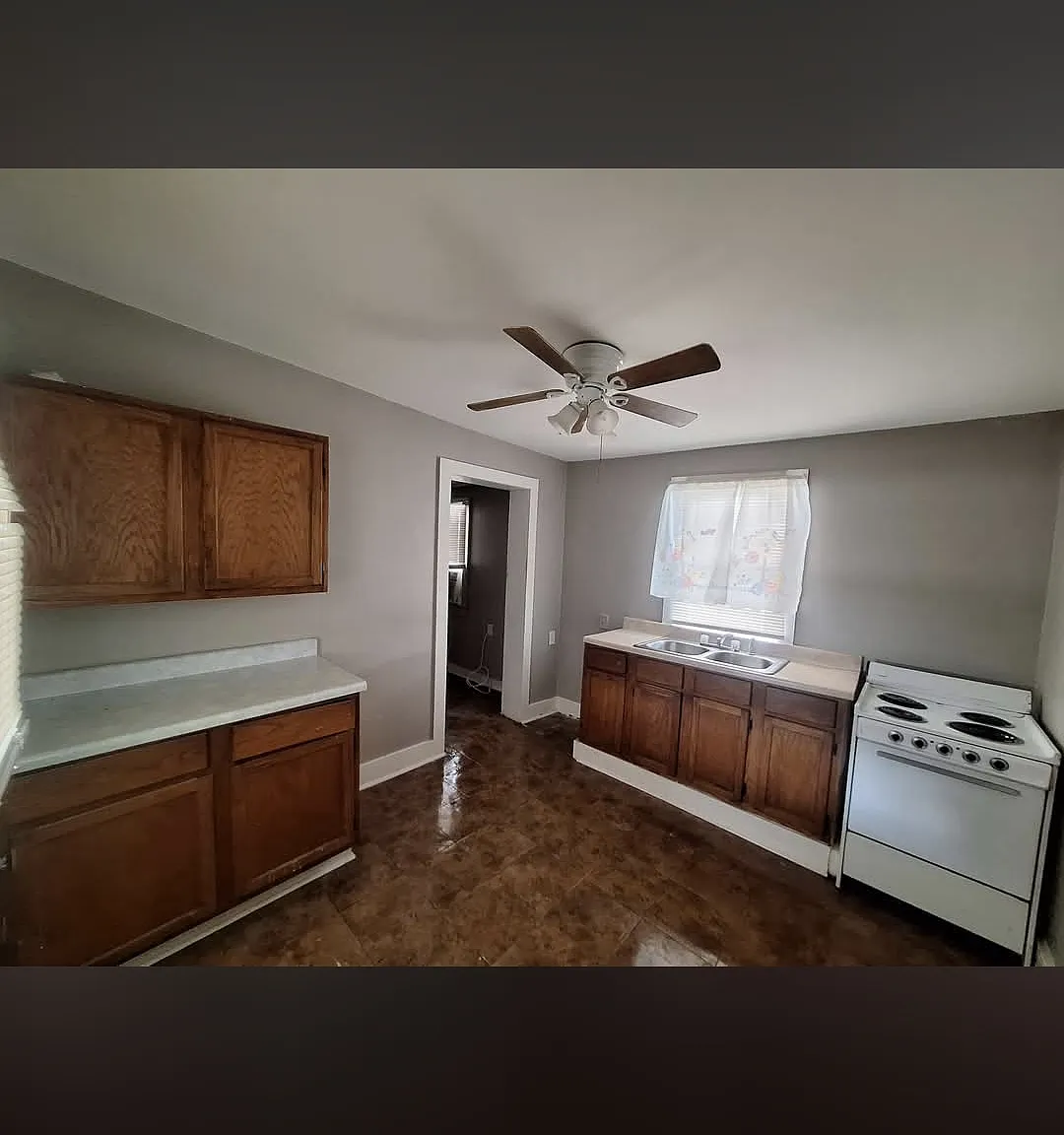1 bed, $900 — Photo 1