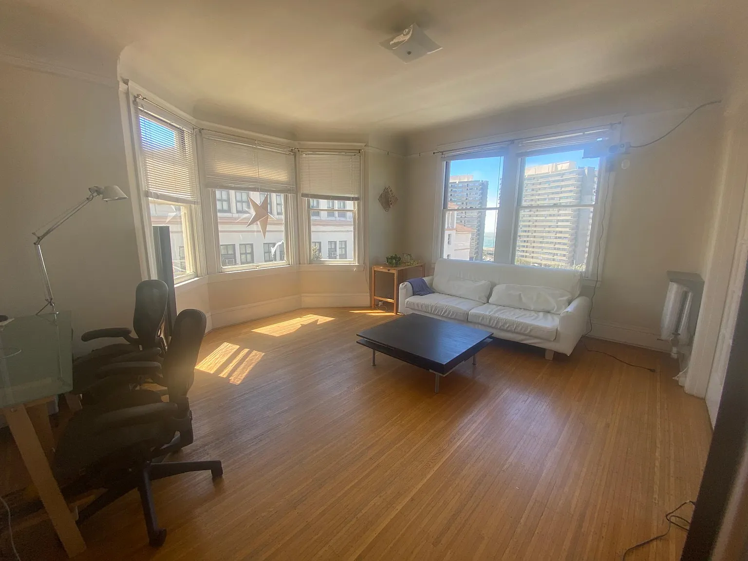 1 bed, $4,600 — Photo 1