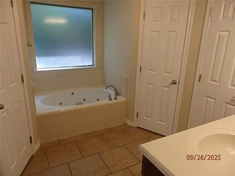3717 Dove Crossing Ln — Photo 11
