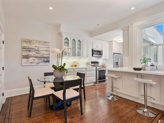 4th image of 3428 16th St #A
