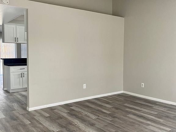 3rd image of 291 E Sage Ave