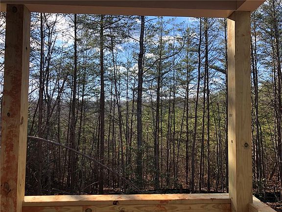 5th image of 14 Candler Ln