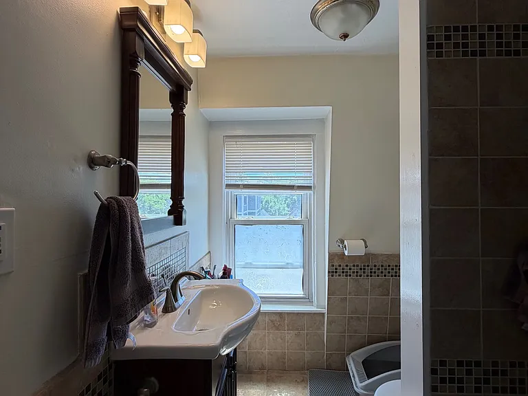 149 Highland Ave — Photo 9