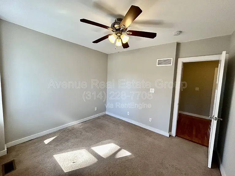 5804 Pershing Ave — Photo 17