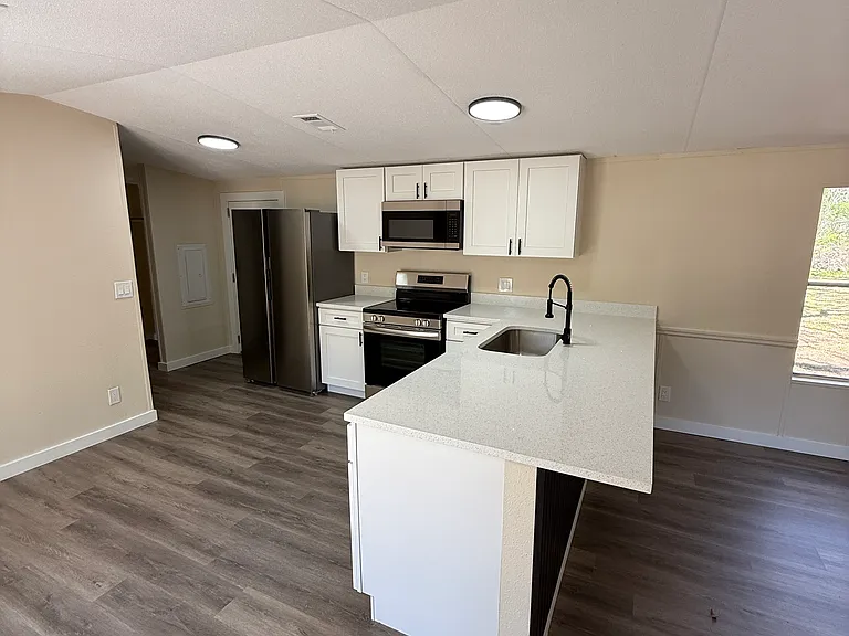 1043 NW Moore Rd — Photo 11