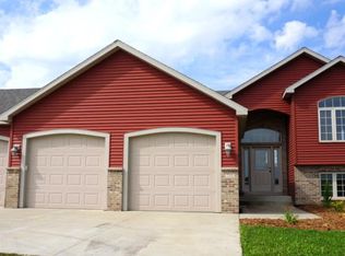 755 Riverwood Ct, Elgin, MN 55932