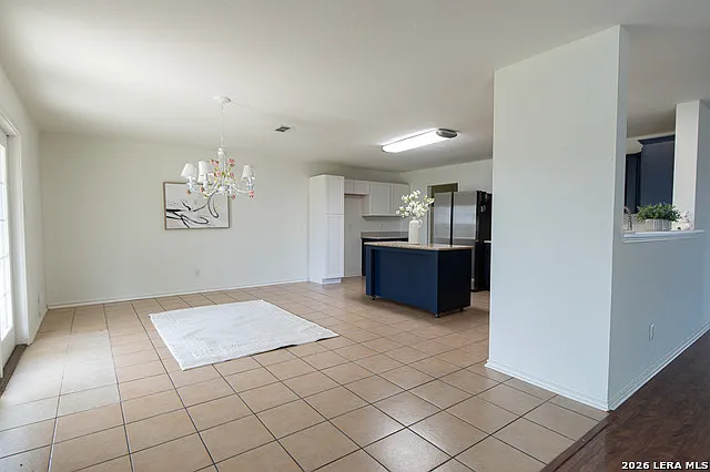 655 Northlake Dr — Photo 8
